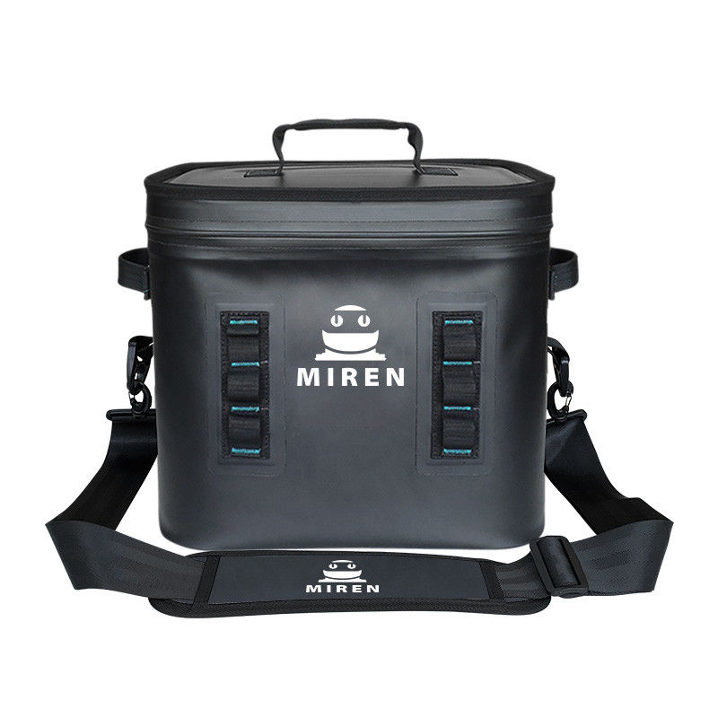 Il soft cooler nero da 24 lattine è perfetto per i picnic all'aria aperta e la pesca.